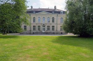 Appart'hôtel Chateau du Béron Suite Chic 1 Rue de Thouars 59242 Cappelle-en-Pévèle Nord-Pas-de-Calais