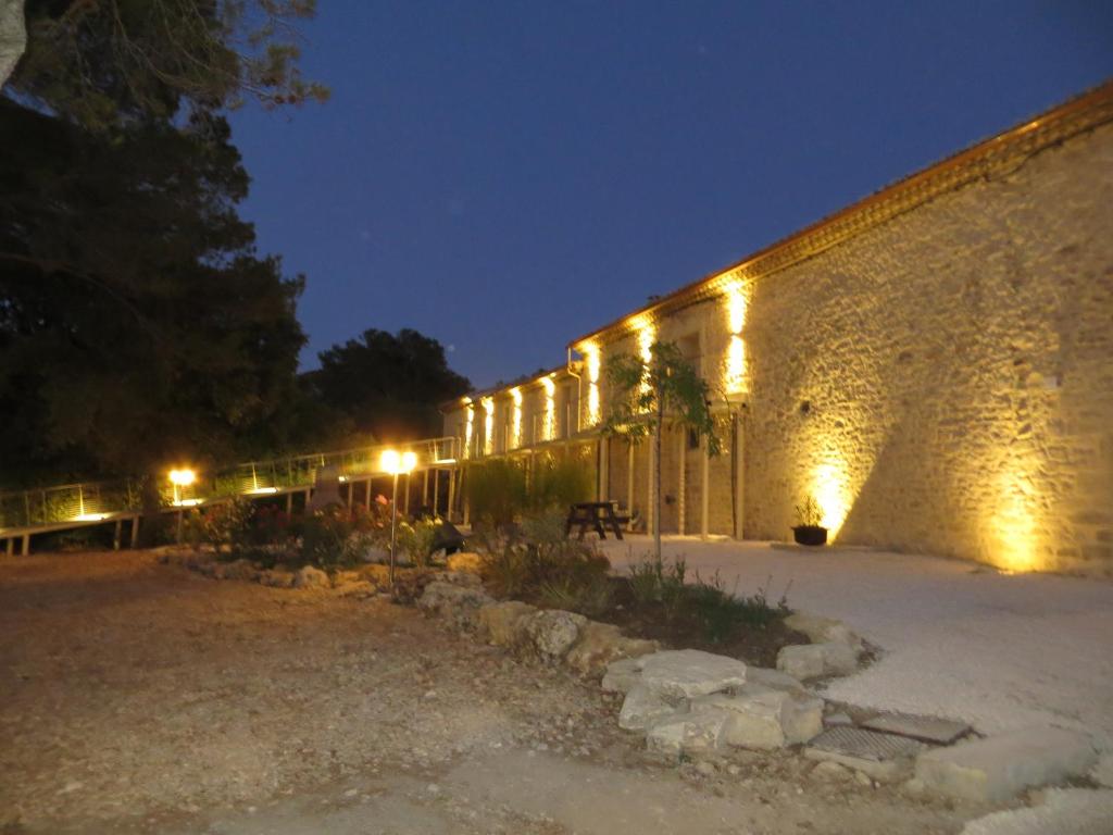 Appart'hôtel Domaine de Christin Studios-Hôtel Domaine de Christin, Chemin Mas de Christin 30250 Junas