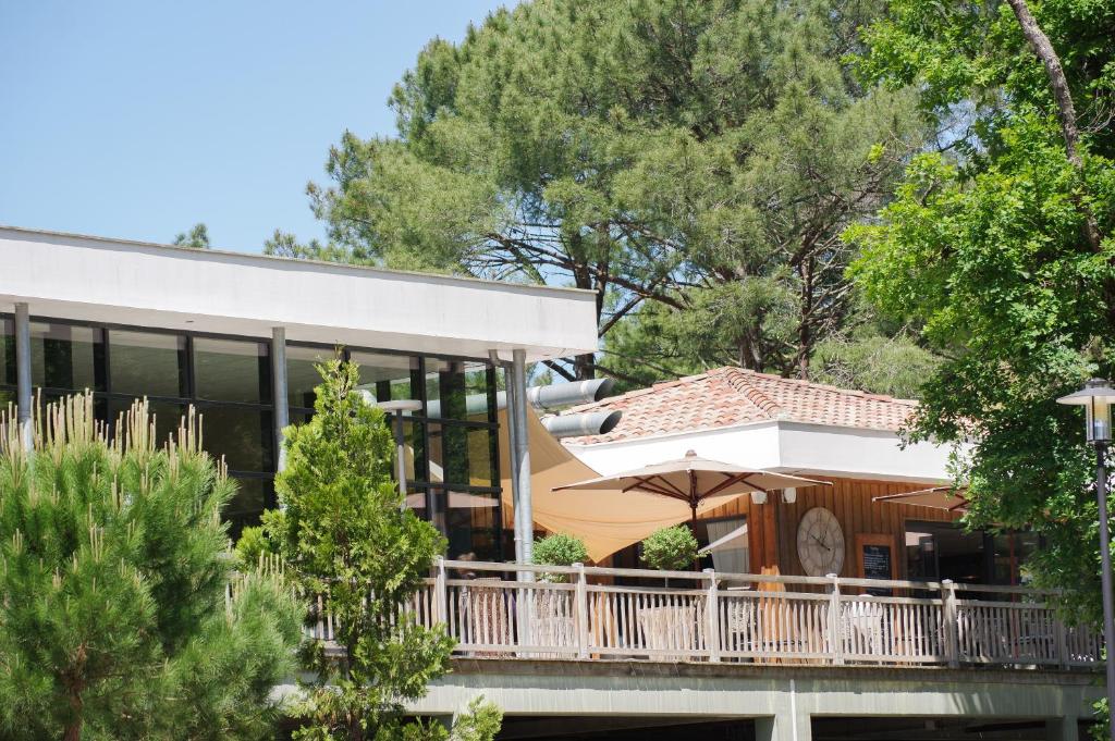 Appart'hôtel Domaine du Ferret Restaurant & Spa 40 Avenue de Caperan 33950 Le Cap Ferret