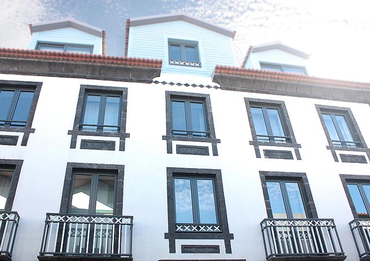 Faial Marina Apartments 1 Rua Conselheiro Medeiros nº 8, 9900-144 Horta