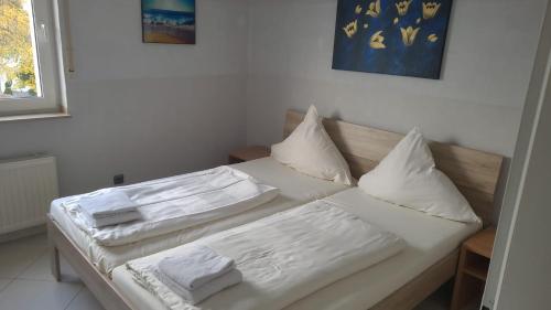G & L Hotel