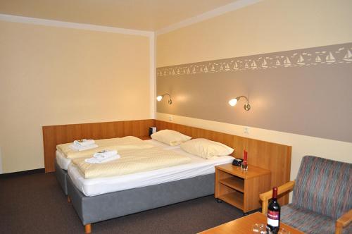 Gästehaus Lietzow & Störtebeker Camp