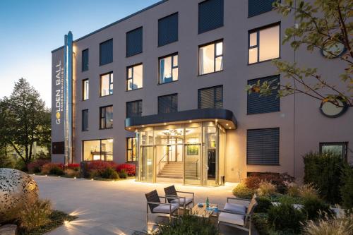 Golden Ball, Exclusive Serviced Apartments Munich