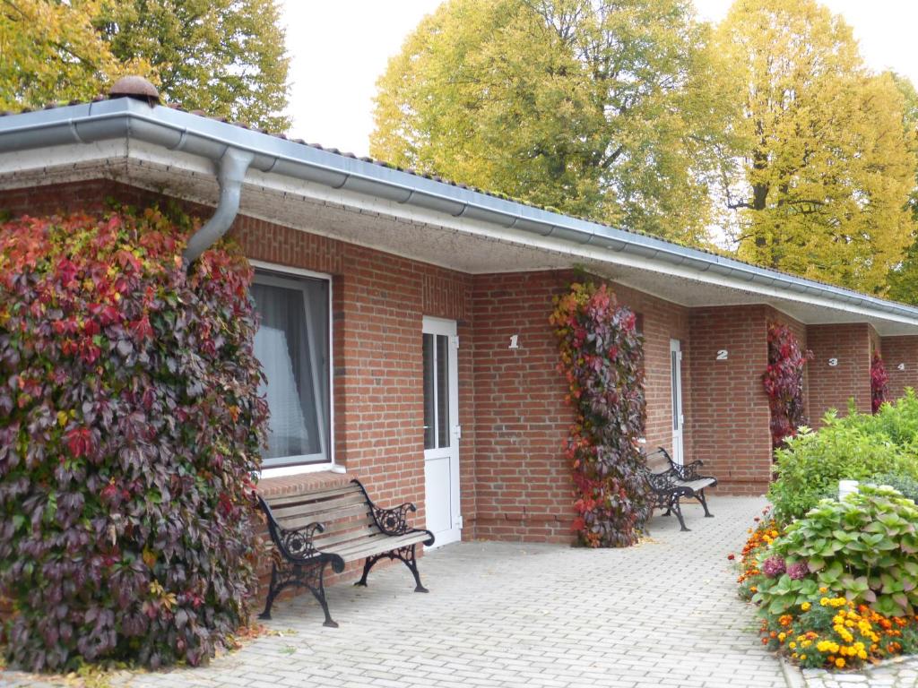 Appart'hôtel Hotel Am Schlosspark Schlossallee 1 17217 Mallin