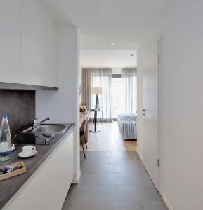 Hotel M120