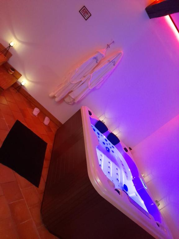 Appart'hôtel Jacuzzi Bubble Hot 16 Rue du Beaudon 60350 Pierrefonds