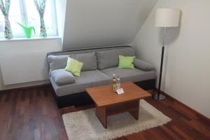 Appart'hôtel Jungingers Aparthotel Schulstraße 8 89291 Holzheim Bavière