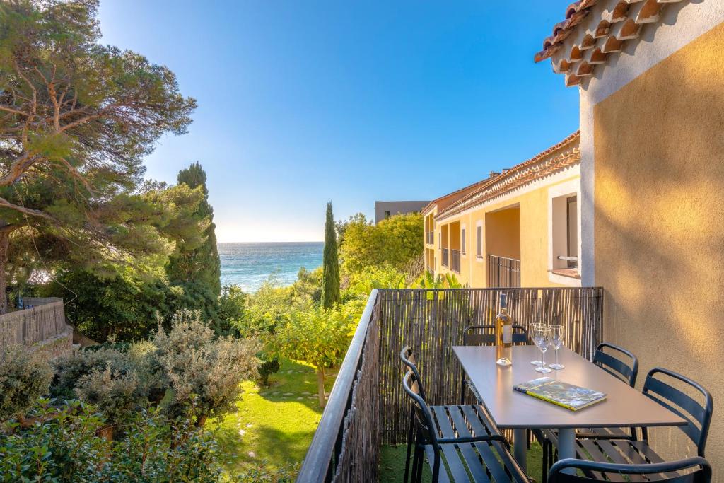 Appart'hôtel La Résidence du Bailli Avenue des Américains 83820 Rayol-Canadel-sur-Mer