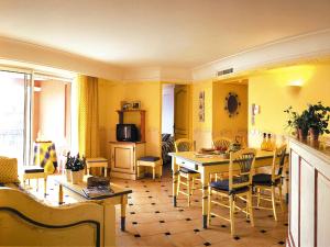 Appart'hôtel Lagrange Vacances Port-Marine 5 Avenue George Pompidou 83120 Sainte-Maxime Provence-Alpes-Côte d\'Azur