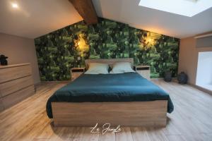 Appart'hôtel LE JUNGLE 5 étoiles / Netflix et services 22 Rue Noël Giry 42650 Saint-Jean-Bonnefonds Rhône-Alpes