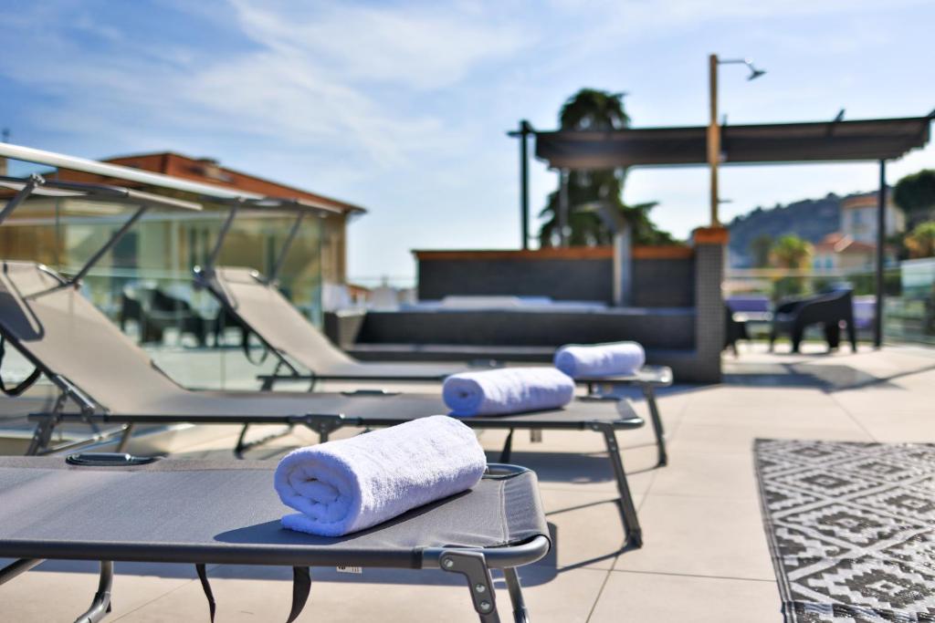 Appart'hôtel Le Vallaya Suites & Spa 12 Avenue Katherine Mansfield 06500 Menton