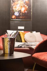 Legend Majestic Superbe Love Room - Jacuzzi - Champagne - Romantisme - parking privé