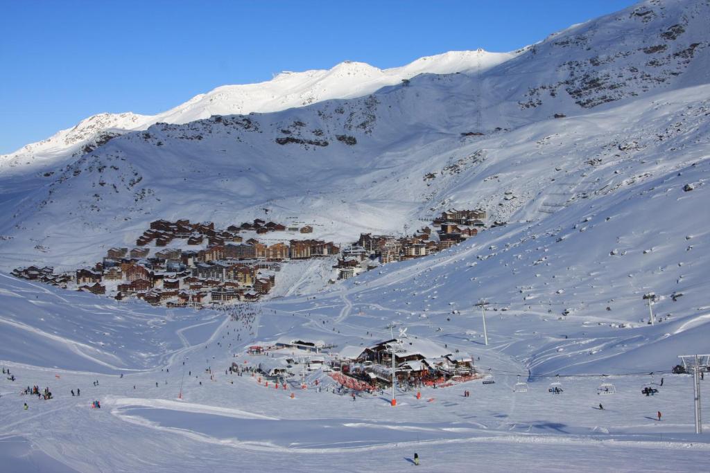 Appart'hôtel Les Chalets du Thorens Rue du Soleil 73440 Val Thorens