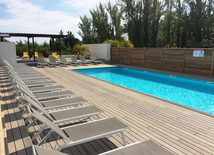 Appart'hôtel Les Terrasses D'Aix - Studio avec Grande Terrasse Résidence Le Set Home, route de Berre 3828 13510 Aix-en-Provence