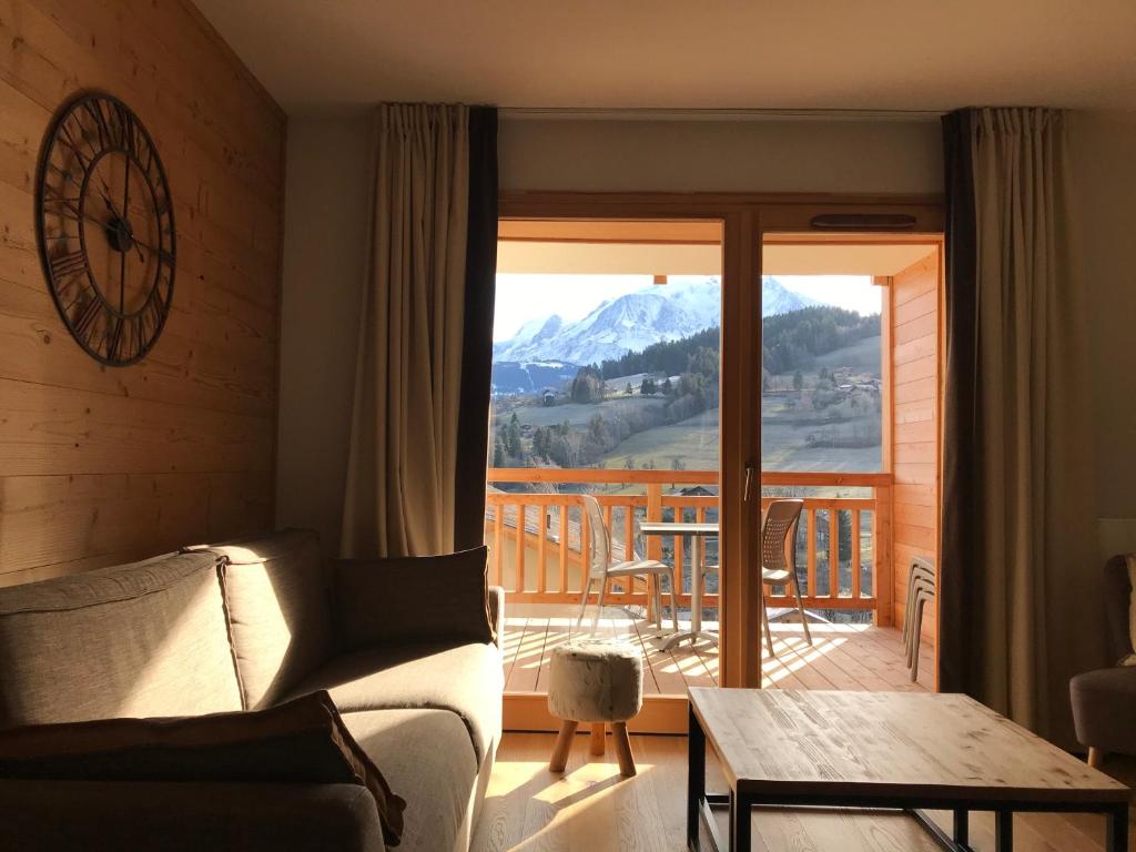 Appart'hôtel Luxury 2 Bedroom Apartment with view of Mont Blanc 281 Route de Megève 74920 Combloux