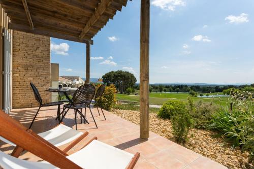 Madame Vacances Domaine du Provence Country Club Service Premium