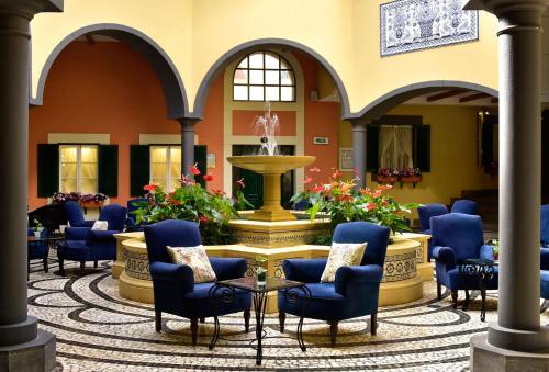 Pestana Village Garden Hotel