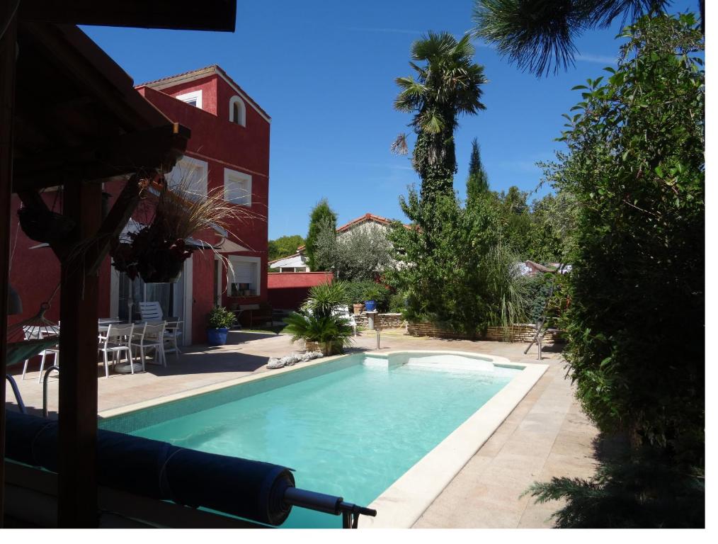 Appart'hôtel REDHOUSE Studio Zen REDHOUSE 24 Avenue des acacias \ 31120 Roques