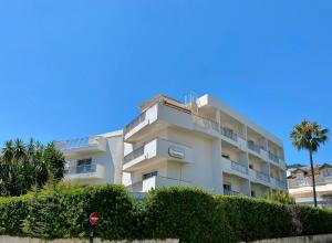 Appart'hôtel Résidence Carlton - entièrement rénové 9 bis Avenue Albert 1er 06310 Beaulieu-sur-Mer Provence-Alpes-Côte d\'Azur