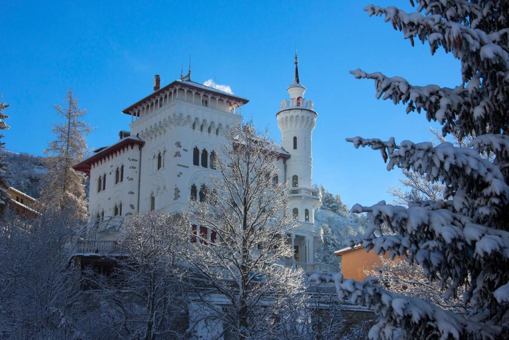 Résidence Château des Magnans by Nevesol Route de Nice, 04850 Jausiers