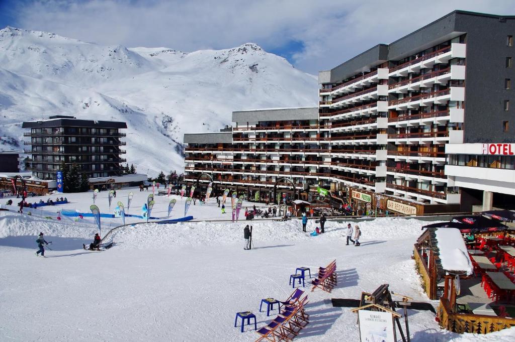 Appart'hôtel Résidence Lac du Lou - Les Ménuires Résidence Lac du Lou, La Croisette 73440 Station des Ménuires. 73440 Les Menuires