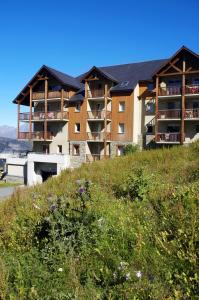 Appart'hôtel Résidence Néméa Le Hameau de Balestas Station de Peyragudes - Culas 65240 Germ Midi-Pyrénées