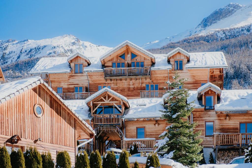 Appart'hôtel Résidence Sunêlia Les Logis d'Orres Pramouton 05200 Les Orres