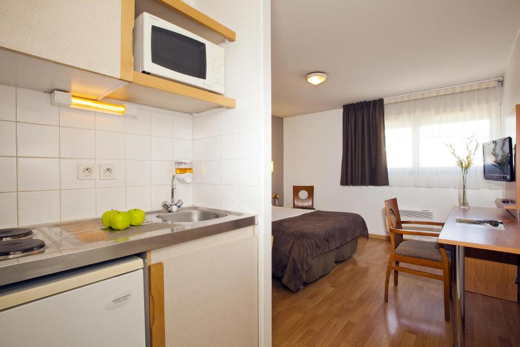 Appart'hôtel Séjours & Affaires Nantes Ducs De Bretagne 2 rue Emile Péhant 44000 Nantes