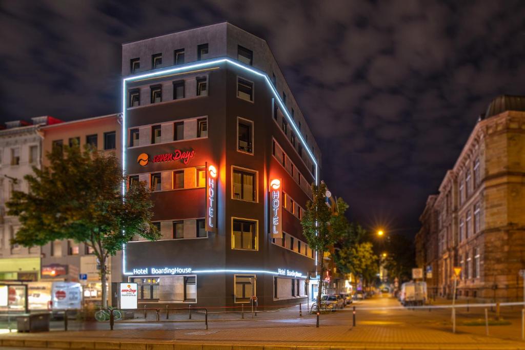 sevenDays Hotel BoardingHouse Mannheim Tattersallstr. 27, 68165 Mannheim