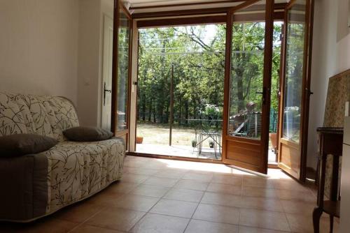 Studio dans villa entre mer et montagne