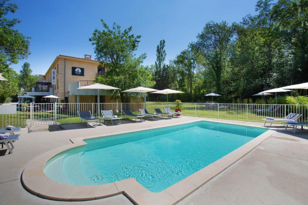 Suite Home Aix en Provence Sud TGV 184, Route de Calas, 13320 Bouc-Bel-Air