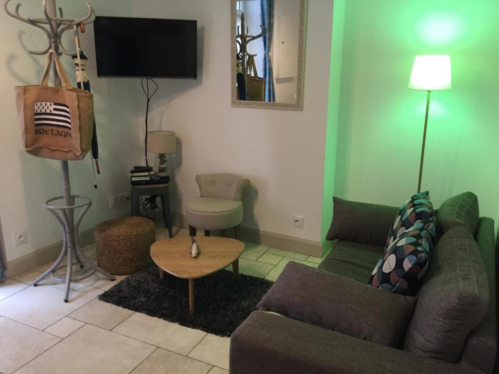 Sweet Home studio Aix en Provence, terrasse, piscine, resto, 13510 Aix-en-Provence