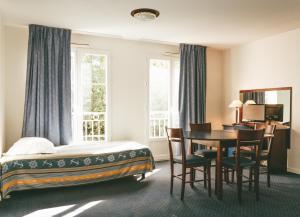 Terres de France - Appart'Hôtel La Roche-Posay