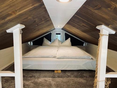 Tiny House Ems im PIER9 Tiny House Hotel