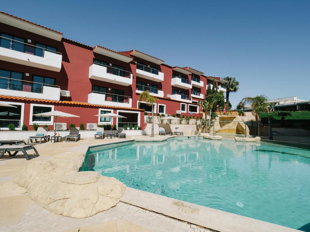 Topazio Vibe Beach Hotel & Apartments Rua Vasco Da Gama, 8200-908 Albufeira