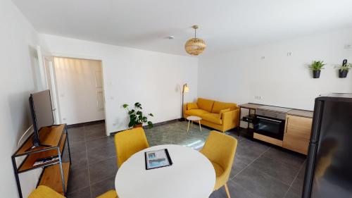 Travel Art Boardinghouse (Lazarettstr.)
