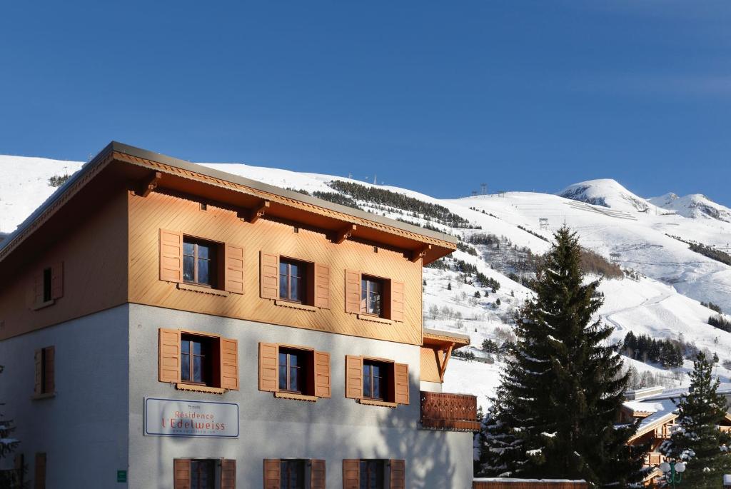 Appart'hôtel Vacancéole - Résidence L'Edelweiss 38 Avenue de Muzelle 38860 Les Deux Alpes