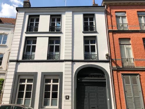 Victoria's House