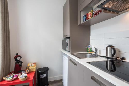 Appartements Appart République parking privé gratuit 34 Rue Jacquemars Gielee, 59800 Lille, France Lille