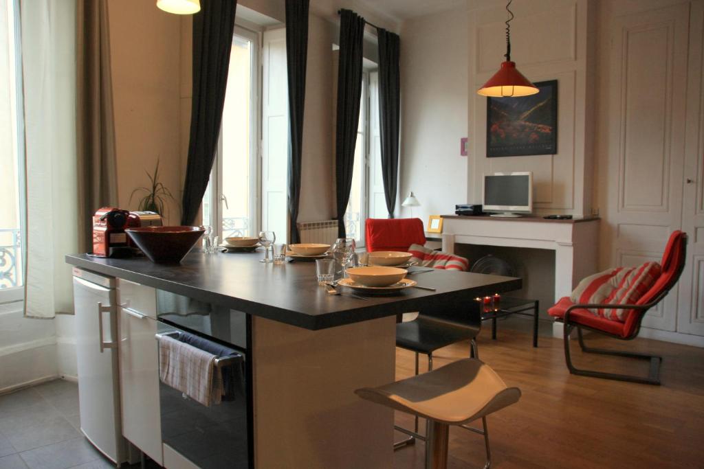 Appartement Appart' Sathonay 14 rue Sergent Blandan, 69001 Lyon