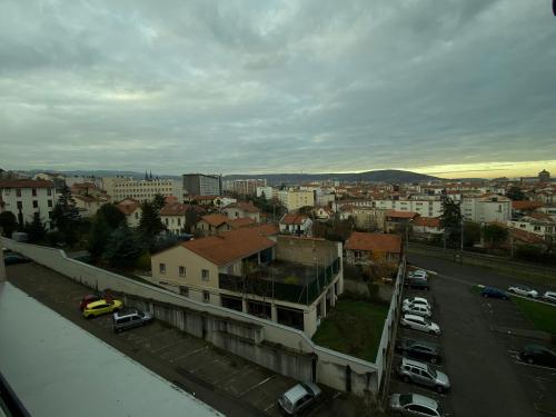 Appartement Appart sympa avec coin bureau proche du centre ville 49 Rue de l'Oradou Clermont-Ferrand