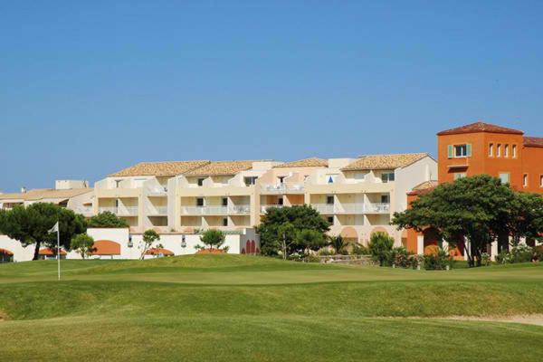 Appartement APPART - T3 - 6 PERSONNES – GOLF CAP D’AGDE 4 Avenue des Alizés, 34300 Le Cap d\'Agde