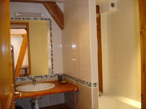 Appartement Appart T3 de charme sous les toits Jausiers 6 pers 11 Grand Rue Jausiers