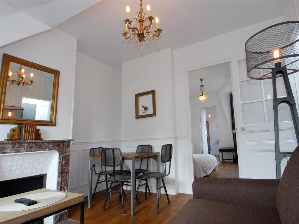 Appartement Appart'Tourisme Paris Porte de Versailles 36 rue du Hameau, 75015 Paris