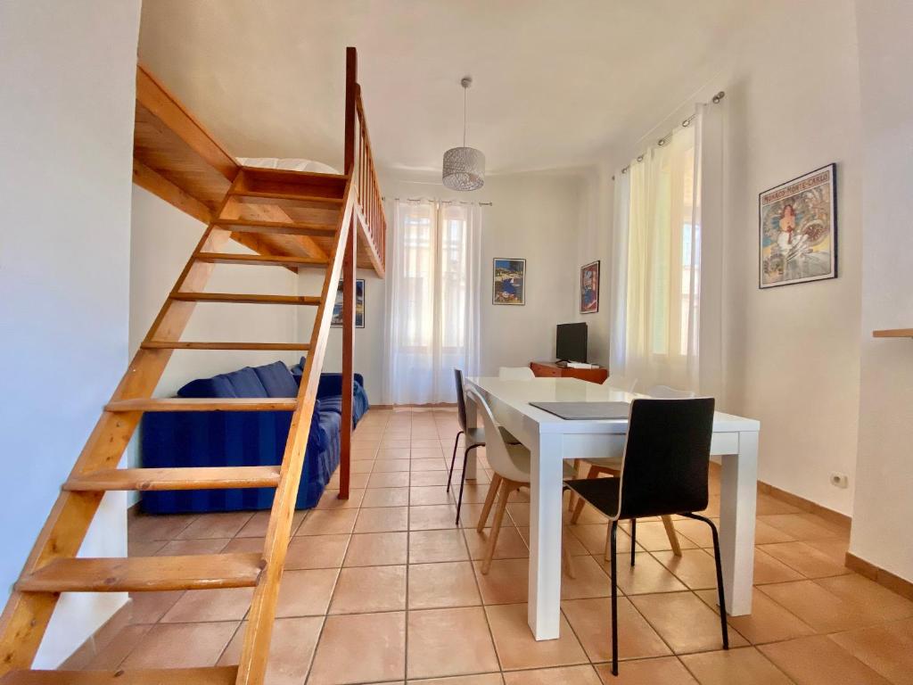 Appartement \ 7 Rue Jeanne 06500 Menton