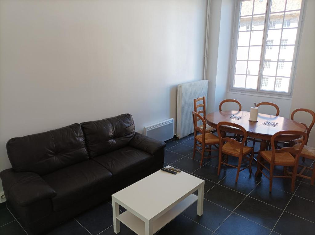Appartement \ 9 Rue du Temple 39110 Salins-les-Bains