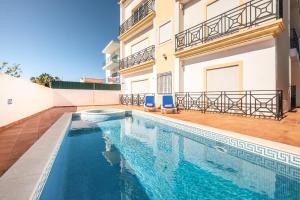 Appartement #009 Garrett Flat NewTown with Pool by Home Holidays Almeida Garrett, 19 A, 19 8200-272 Albufeira Algarve