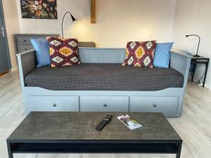 015 CHIC & COSY STUDIO 41m2 HYPERCENTRE WIFI SMART TV NETFLIX