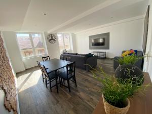022 CHIC & COSY GRAND APPART DUPLEX 92m2 JARDIN WIFI SMART TV NETFLIX