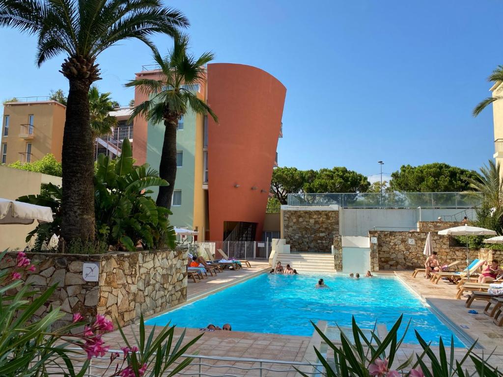 06L - Port Prestige - 4 pers - pool - private parking 1 Avenue Frédéric Mistral, 06600 Antibes